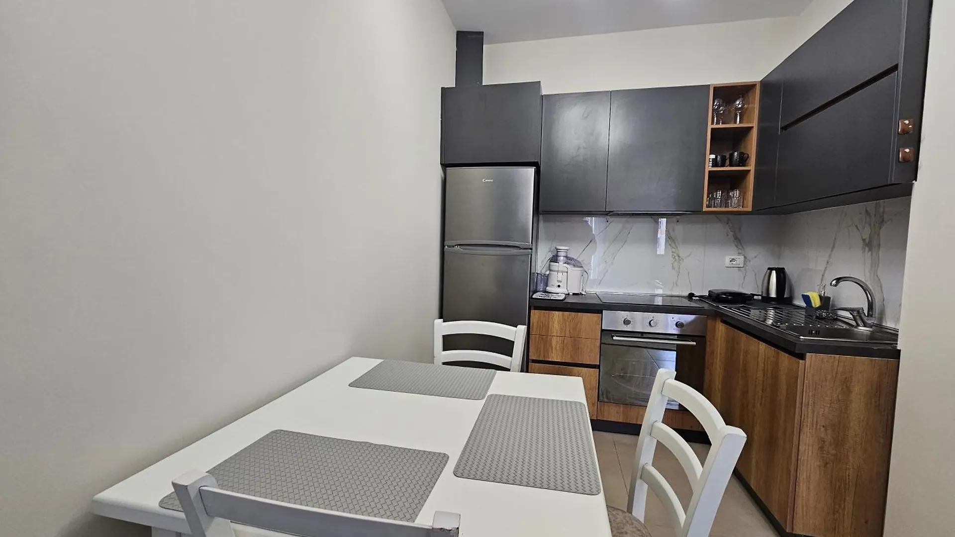 Valentino Rest Apartment Tirana
