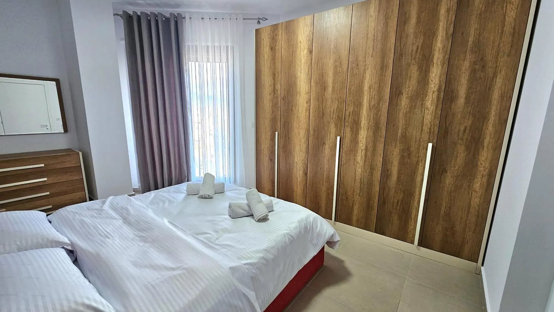 Valentino Rest Apartment Tirana 0*,